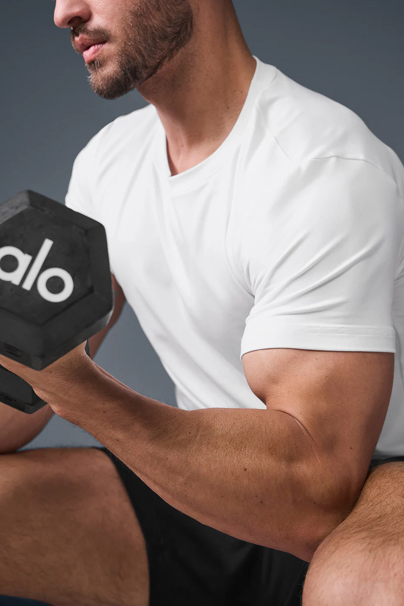 Alo Yoga, Remera Deportiva De Hombre Original - Image 3