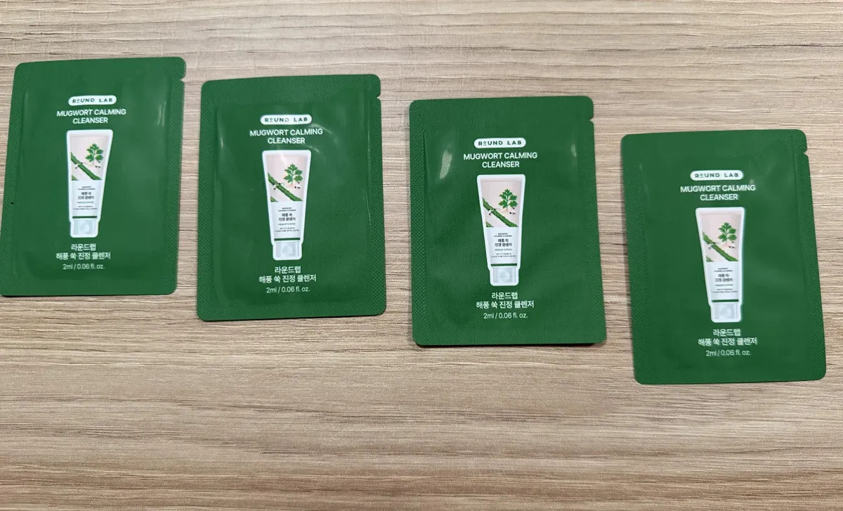 Round Lab Mugwort Calming Cleanser Sachets 2ml Limpiador Normal A Sensible Día/noche - Image 3
