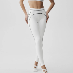 Alo Yoga Airbrush Heart Throb