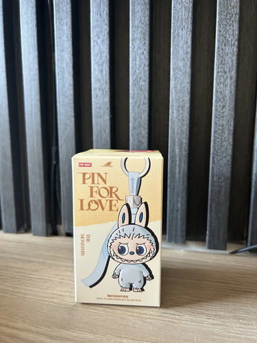 Peluche Labubu Pin For Love The Monsters Llavero Original