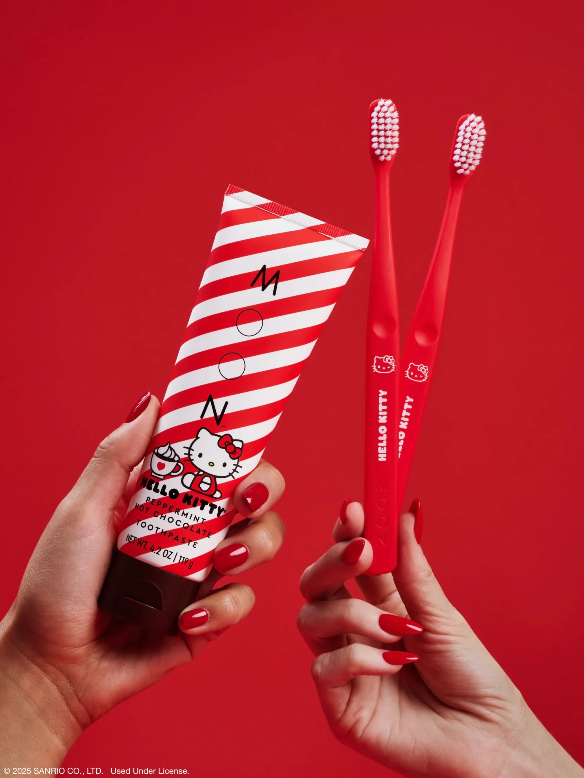 Moon Hello Kitty Peppermint Kit Cepillos Y Pasta De Dientes - Imagen 2