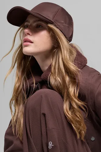 Alo Yoga Gorra Satin Off-duty Cap - Imagen 4