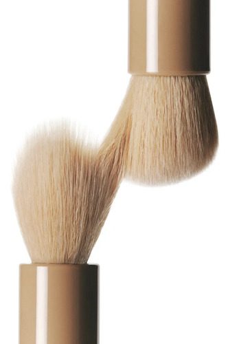 Rhode Brocha De Maquillaje Pocket Blush Brush - Imagen 2