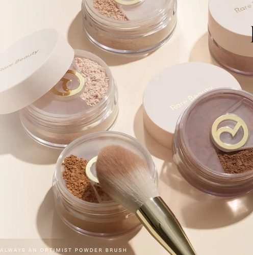 Brocha Makeup Always An Optimist Powder Brush Rare Beauty - Imagen 3