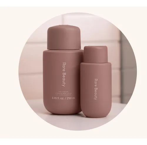 Rare Beauty Crema Corporal Find Comfort Hydrating Body(mini) - Imagen 4