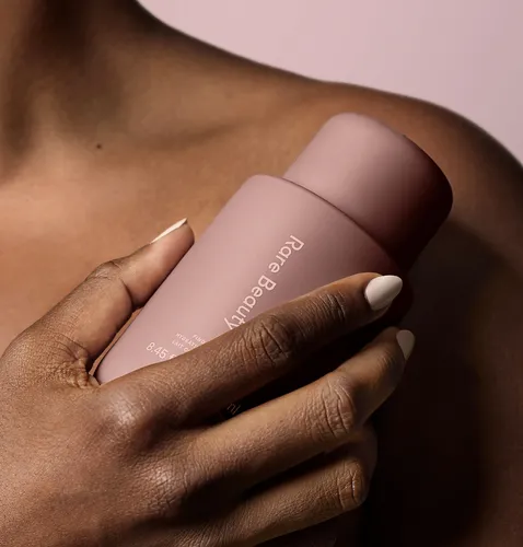 Rare Beauty Crema Corporal Find Comfort Hydrating Body(mini) - Imagen 5